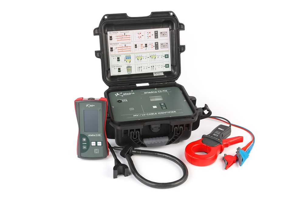 <a href='http://www.coblite.com.cn/Cpzx/dianlanceshiyi/ariadna.html'>Ariadna CI</a> 中低壓帶電<a href='http://www.coblite.com.cn/Cpzx/dianlanceshiyi/ariadnaic1g.html'>電纜識(shí)別儀</a>