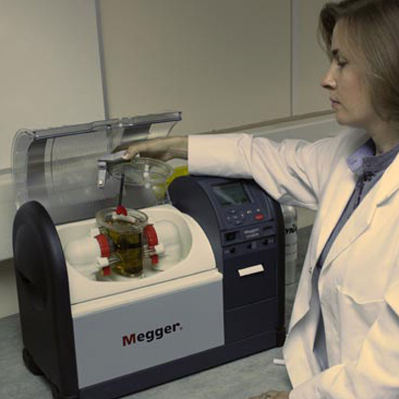 OTS便攜式<a href='http://www.coblite.com.cn/Ppzq/b2.html'>絕緣油測(cè)試儀</a>