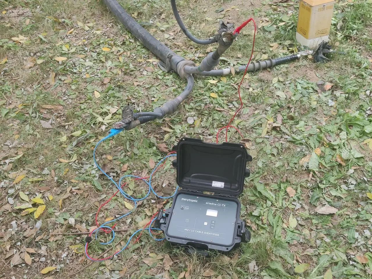 <a href='http://www.coblite.com.cn/Cpzx/dianlanceshiyi/ariadna.html'>Ariadna CI</a>電纜帶電識(shí)別儀