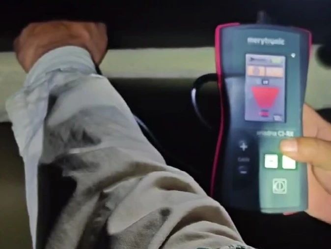 <a href='http://www.coblite.com.cn/Cpzx/dianlanceshiyi/ariadna.html'>Ariadna CI</a>電纜帶電識(shí)別儀