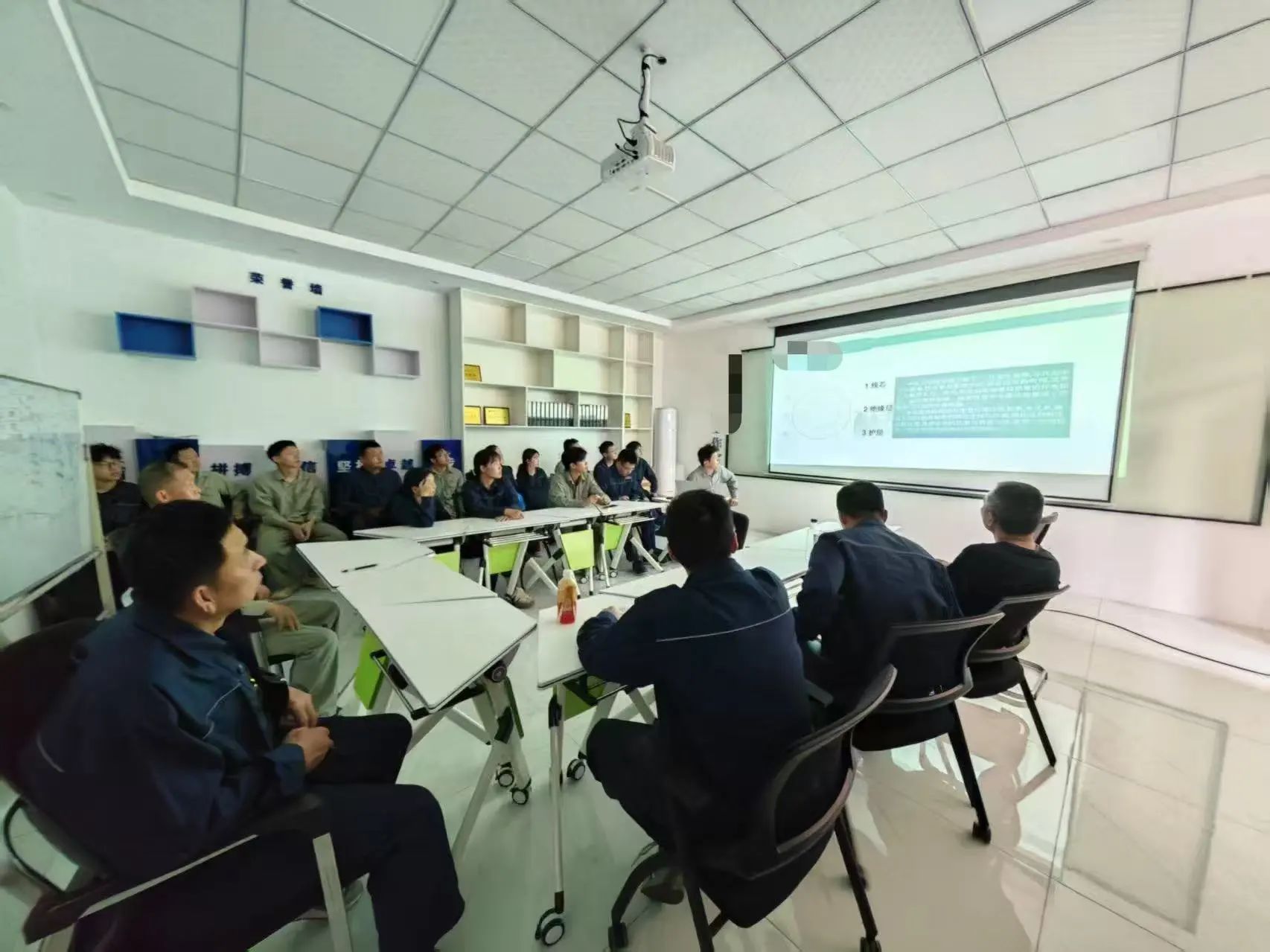 <a href='http://www.coblite.com.cn/Ppzq/ersted.html'>電纜故障定位儀</a>檢測培訓(xùn)